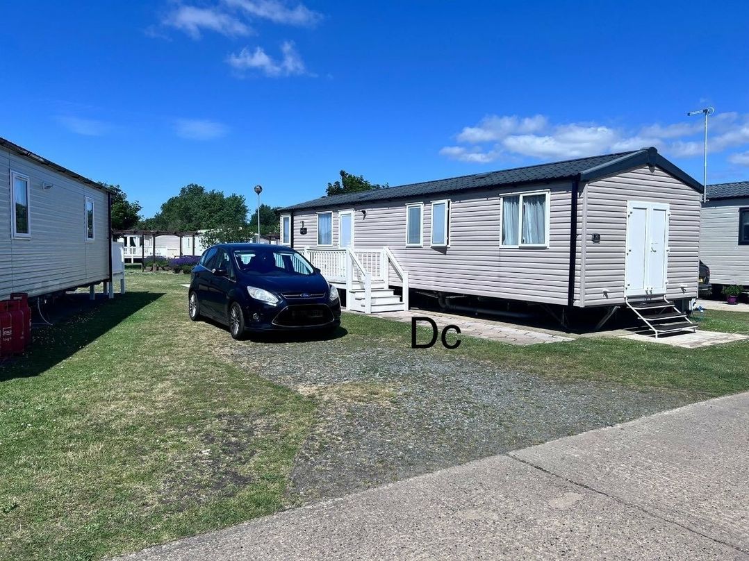 Hopton Holiday Village - Holiday Accommodation 20504