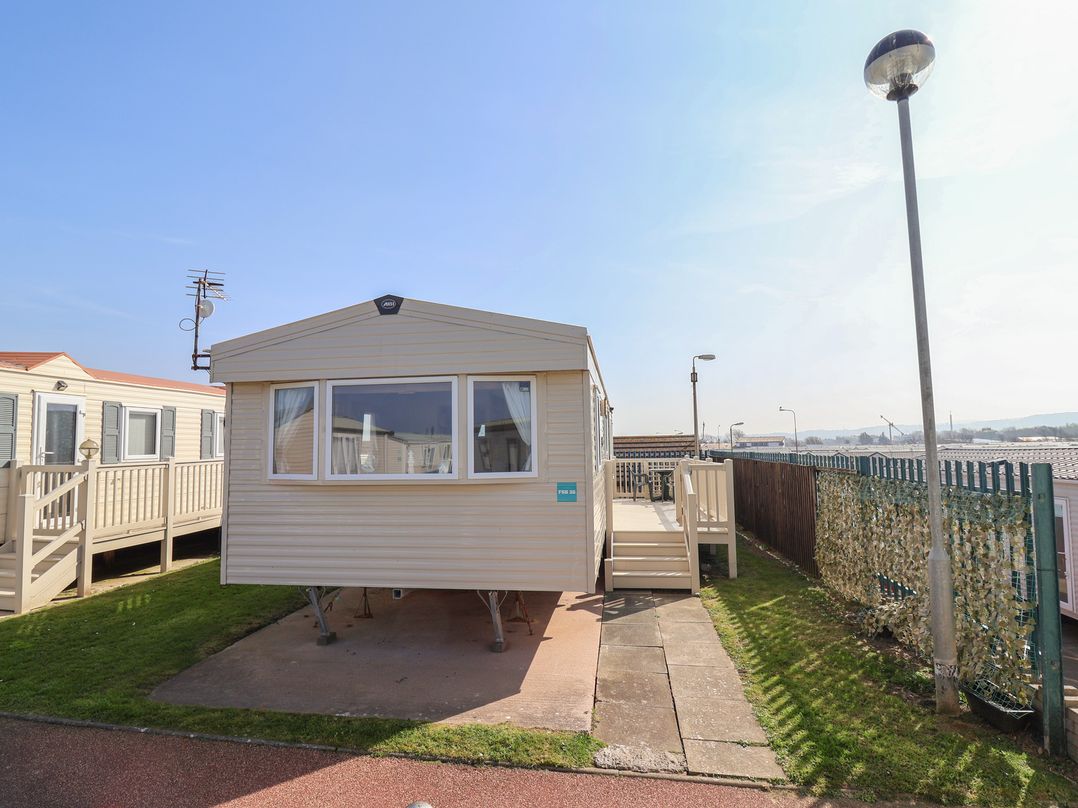Golden Sands Kinmel Bay - 20528