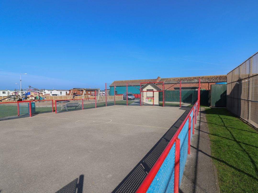 Golden Sands Kinmel Bay - 20528