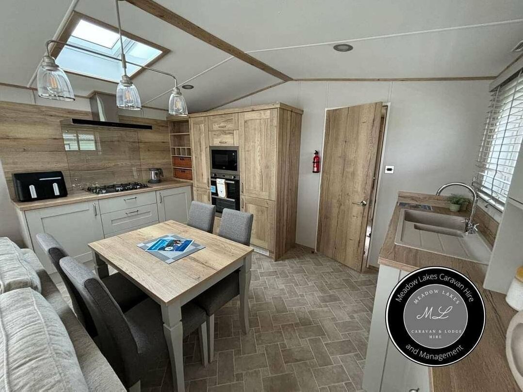 Golden Palm Resort - Holiday Accommodation 20539