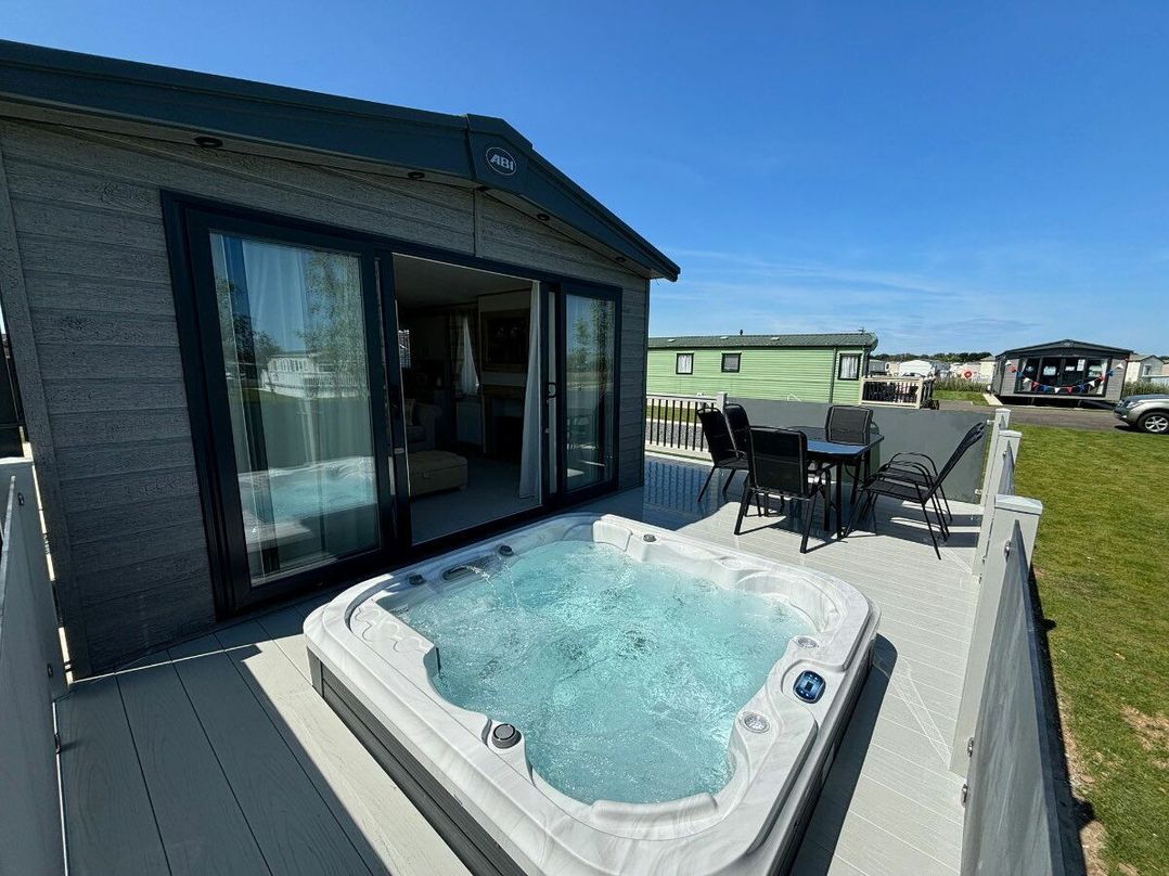 Golden Palm Resort - Holiday Accommodation 20542