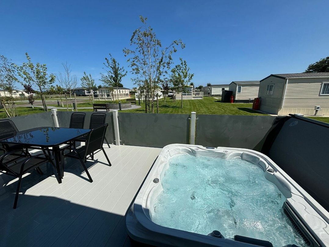 Golden Palm Resort - Holiday Accommodation 20542