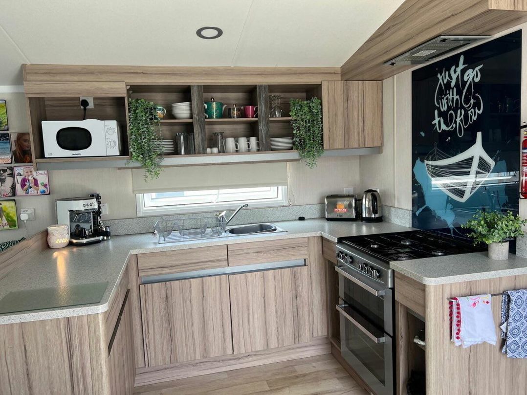 Marton Mere Holiday Village - Holiday Accommodation 20606