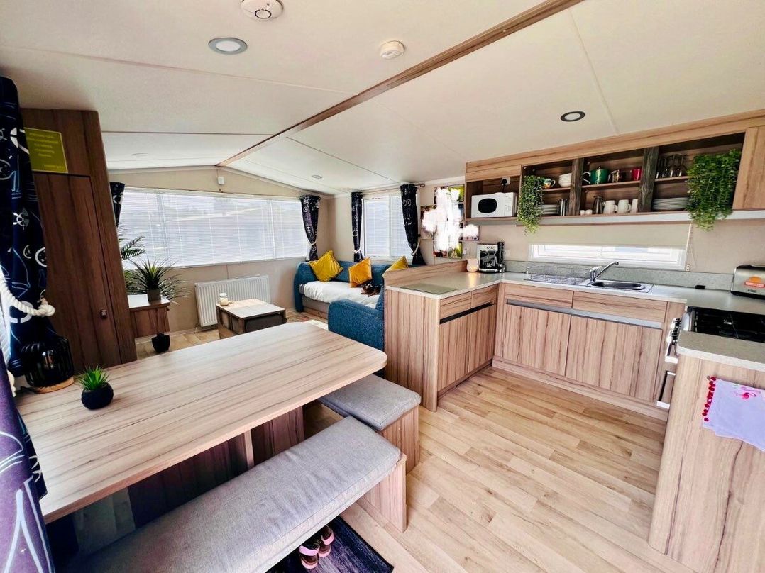 Marton Mere Holiday Village - Holiday Accommodation 20606