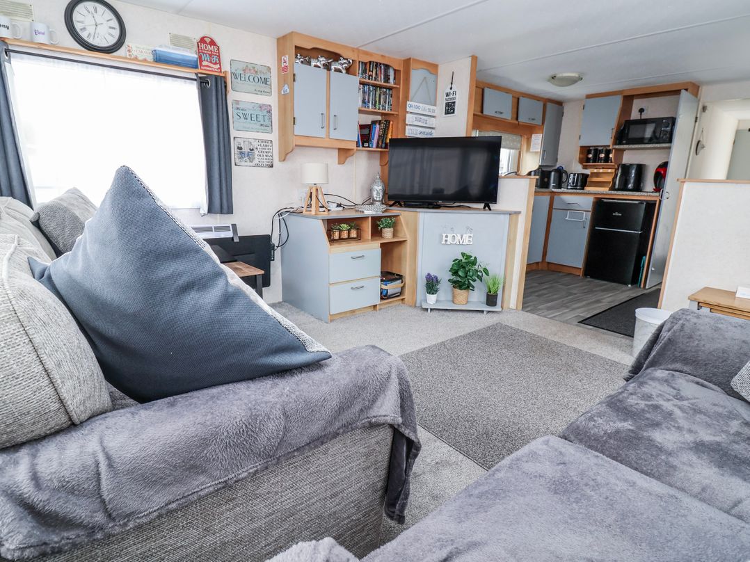 Golden Gate Holiday Centre - Holiday Accommodation 20618