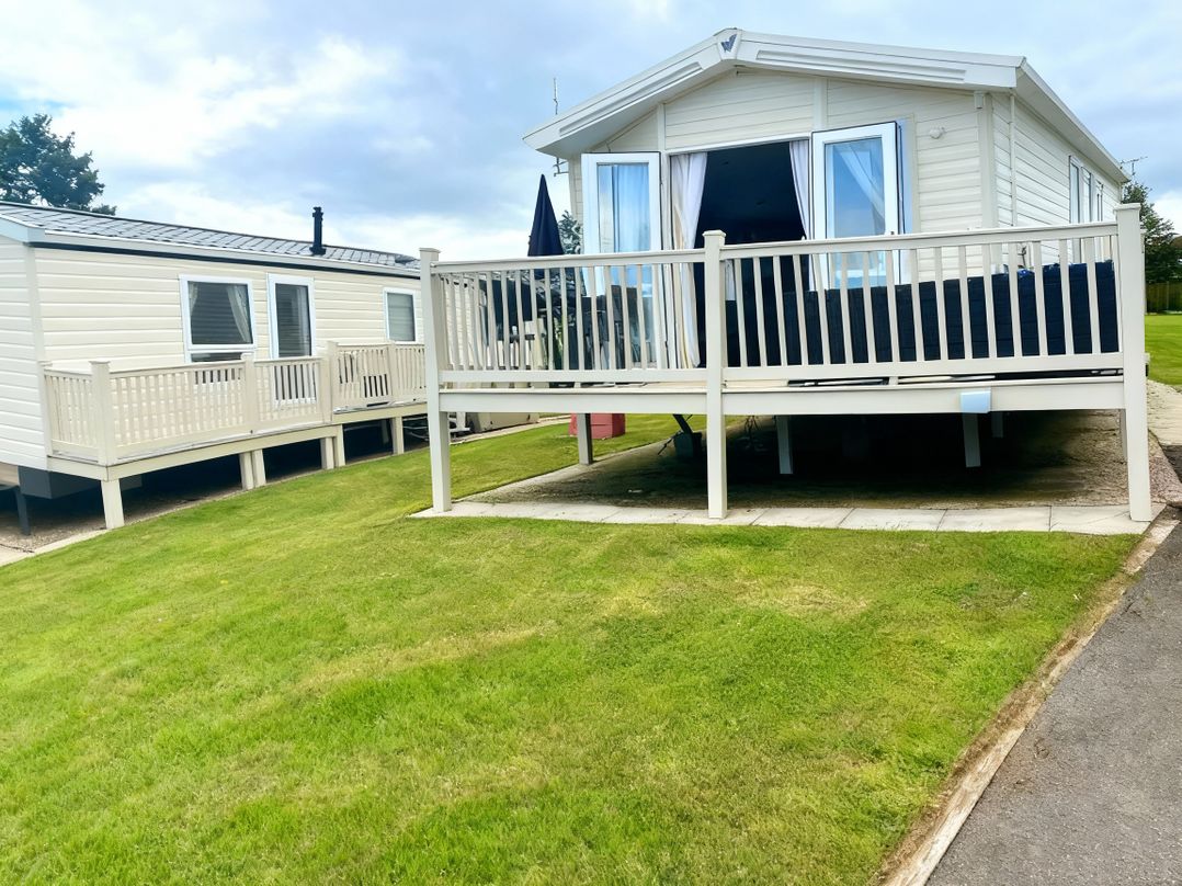 Thornwick Bay Holiday Village - 20633