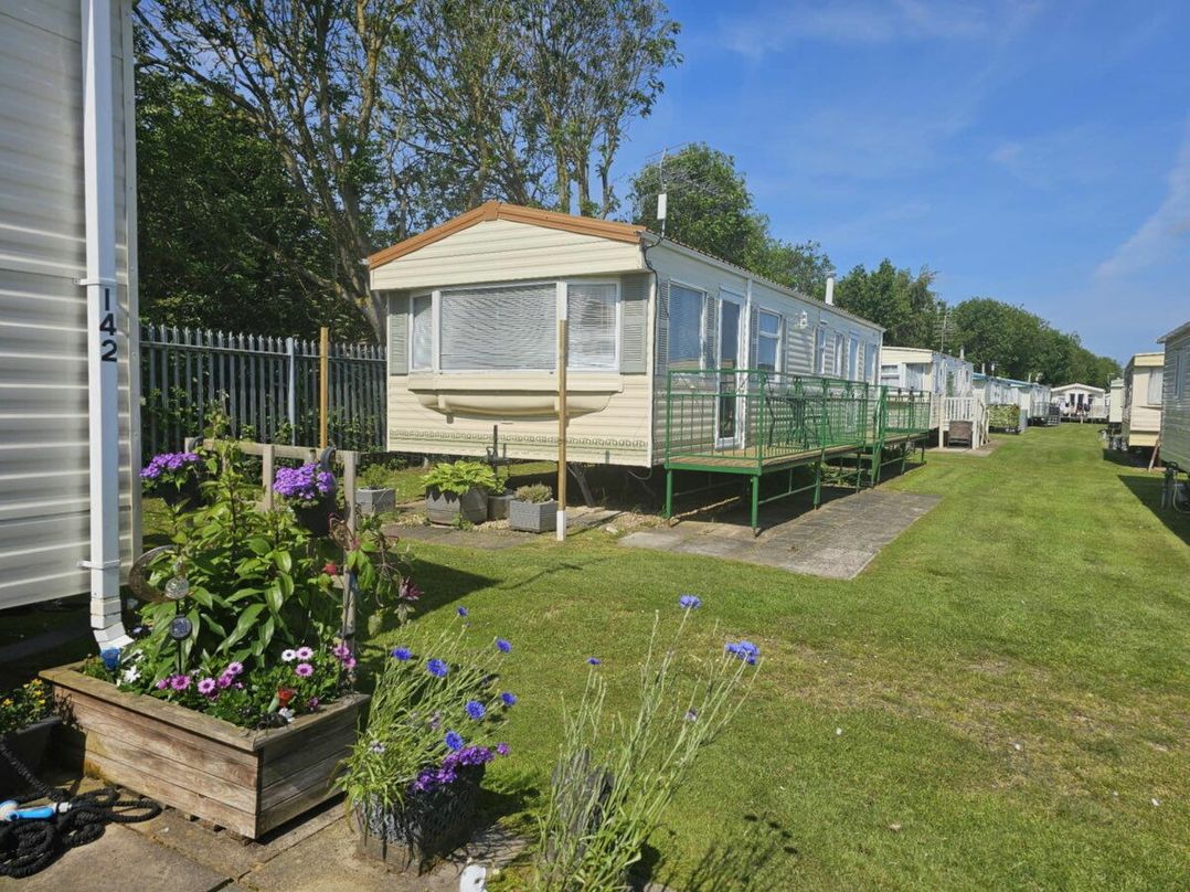 Walshs Holiday Park - Holiday Accommodation 20701