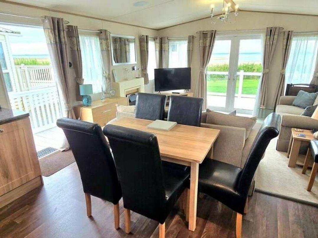 Ocean Edge Leisure Park - Holiday Accommodation 20703