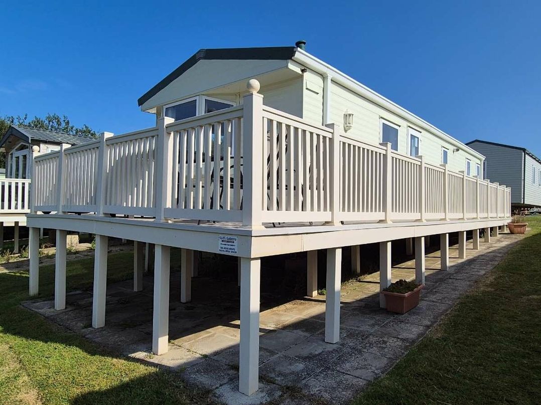 Blue Dolphin Holiday Park - Holiday Accommodation 20713