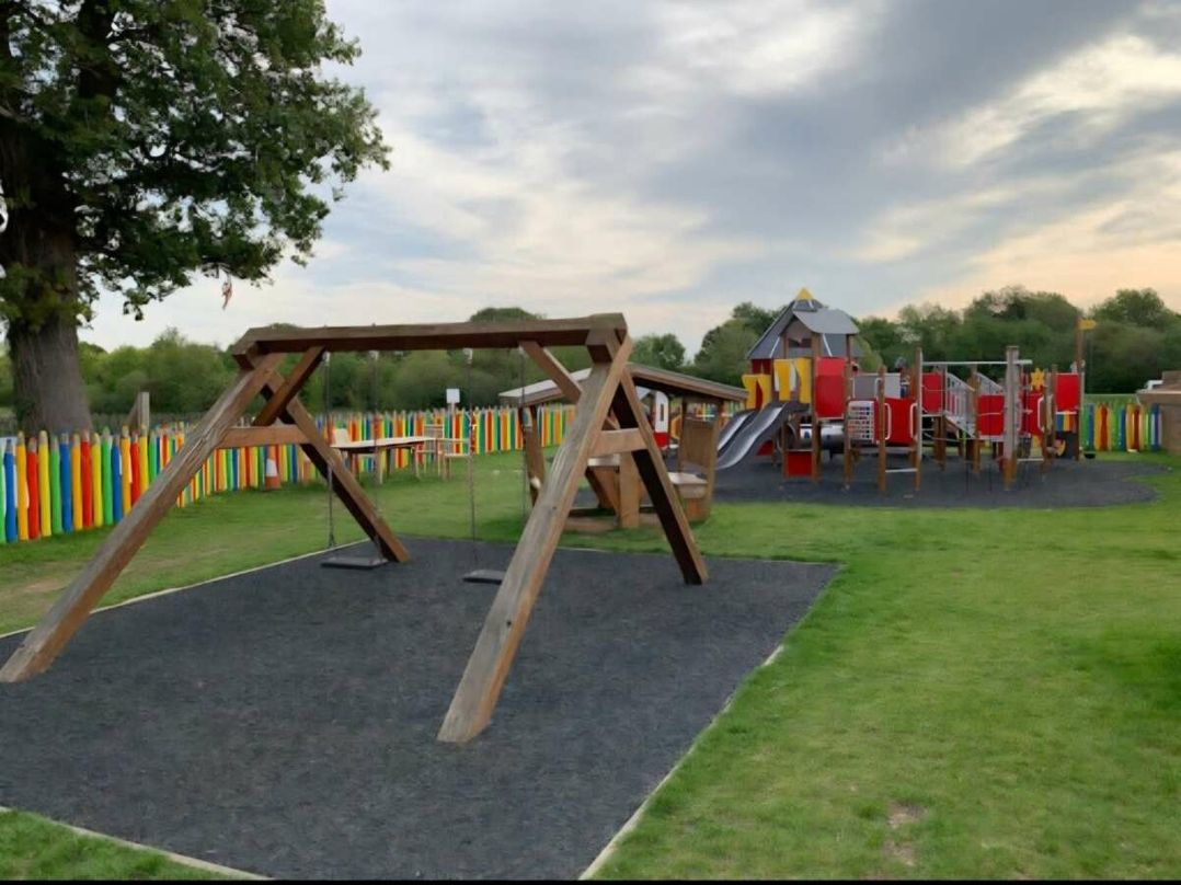 7 Lakes Country Park - Holiday Accommodation 20744