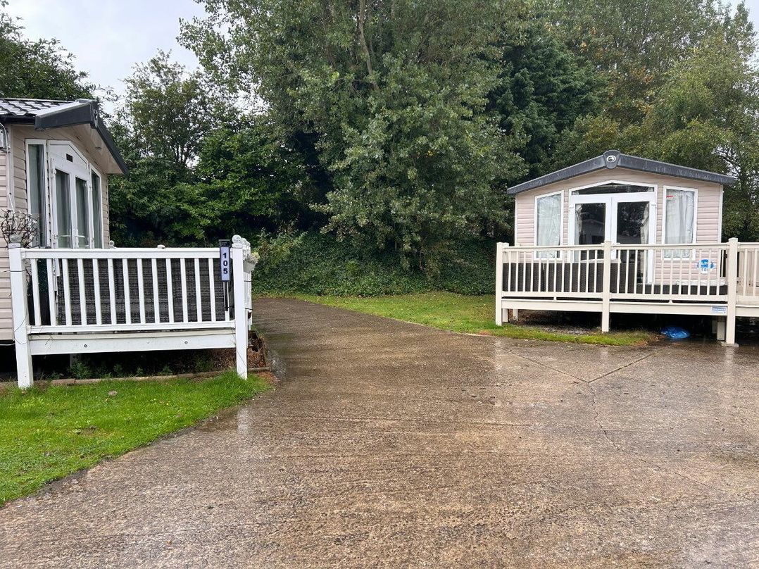 Marton Mere Holiday Village - Holiday Accommodation 20801