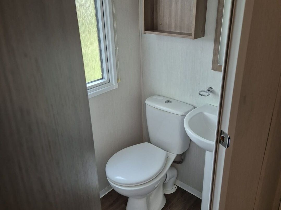 Marton Mere Holiday Village - Holiday Accommodation 20801