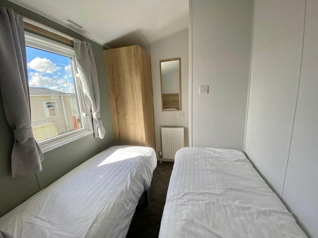 Cayton Bay Caravan Park - Holiday Accommodation 20825