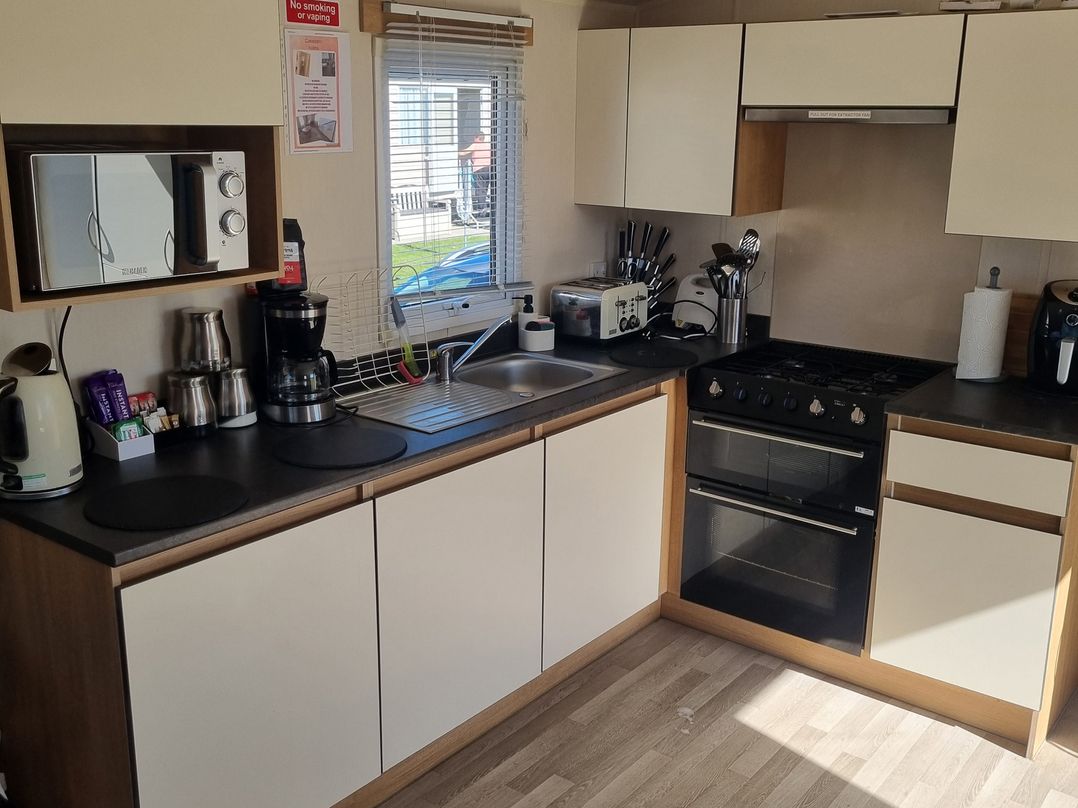 Trecco Bay - Holiday Accommodation 20876
