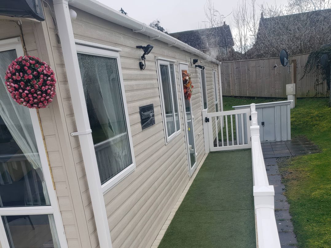 Marton Mere Holiday Village - Holiday Accommodation 20877