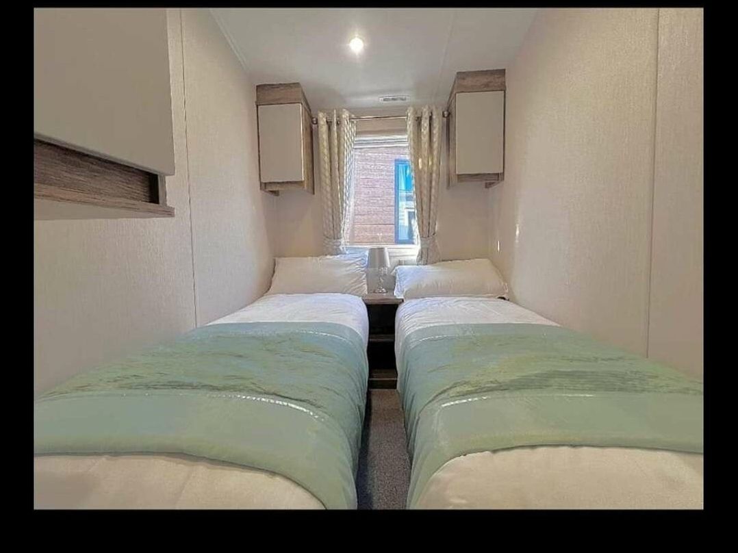 Tattershall Lakes Country Park - Holiday Accommodation 20918