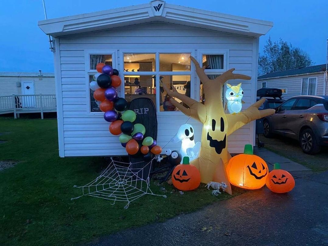 Marton Mere Holiday Village - Holiday Accommodation 20931