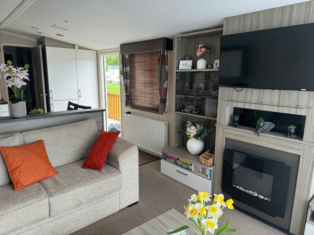 Hopton Holiday Village - Holiday Accommodation 20937