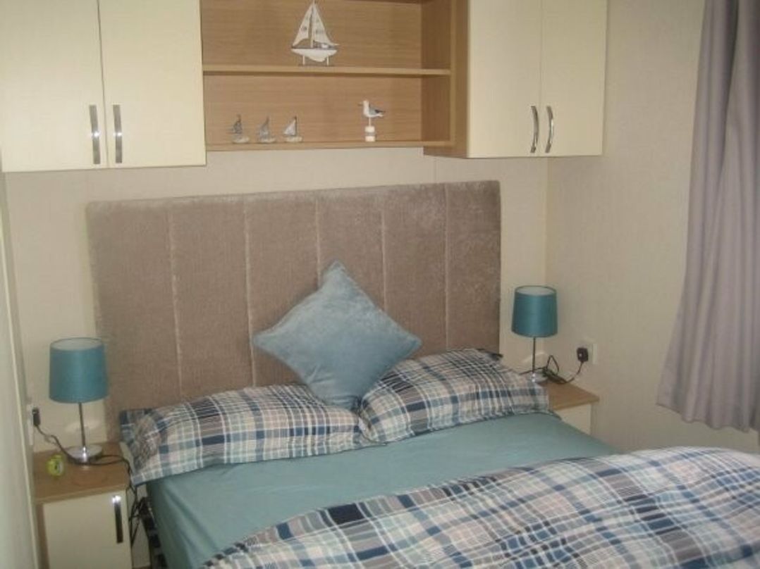 Durdle Door Holiday Park - Holiday Accommodation 2095