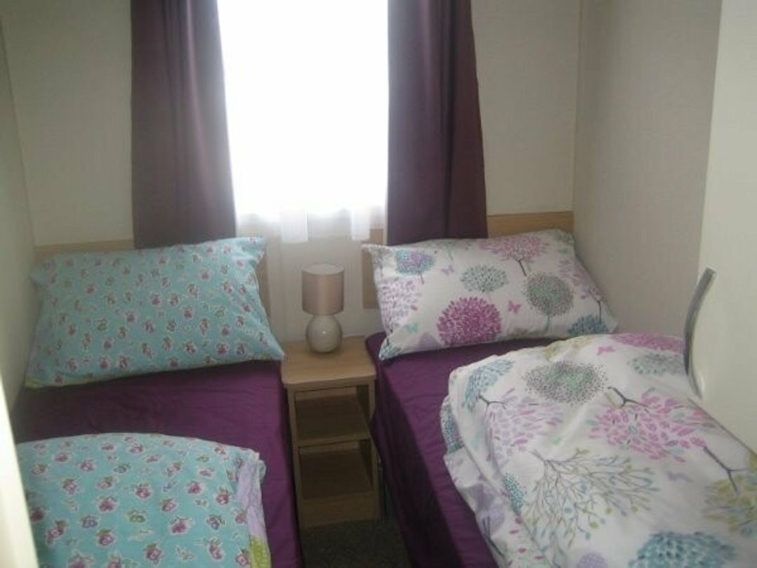 Durdle Door Holiday Park - Holiday Accommodation 2095