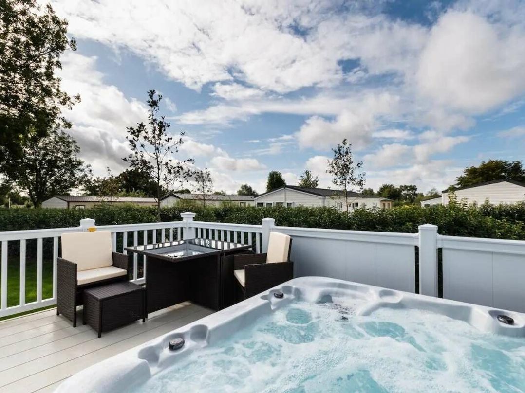Hoburne Cotswolds - Holiday Accommodation 20964