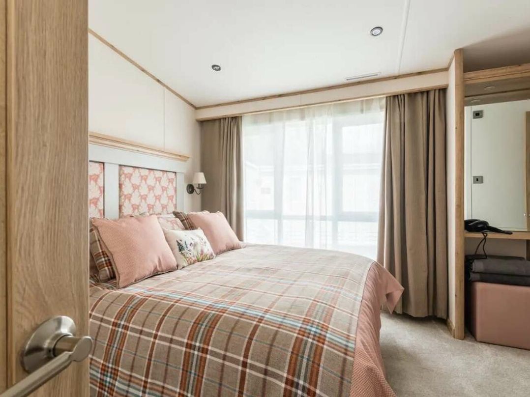 Hoburne Cotswolds - Holiday Accommodation 20964