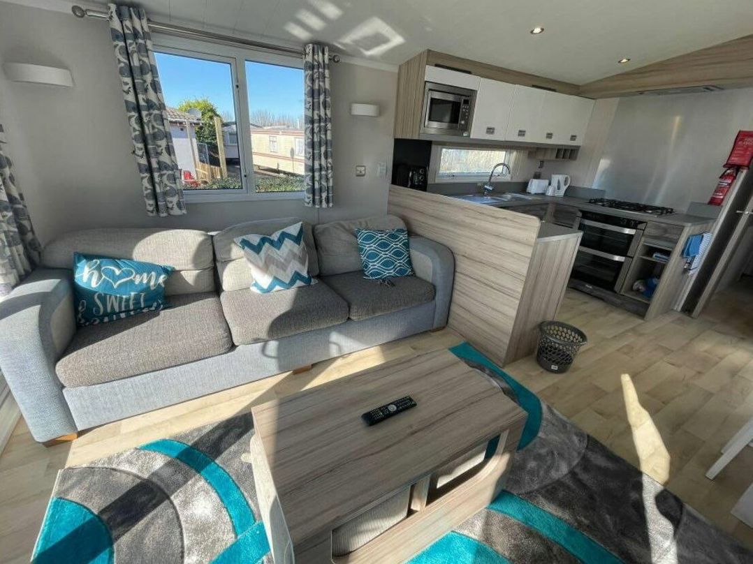 Marton Mere Holiday Village - Holiday Accommodation 20980