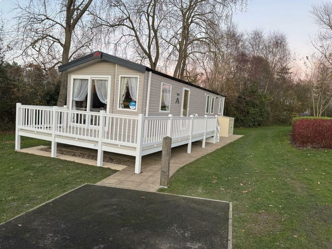 Hopton Holiday Village - Holiday Accommodation 20998