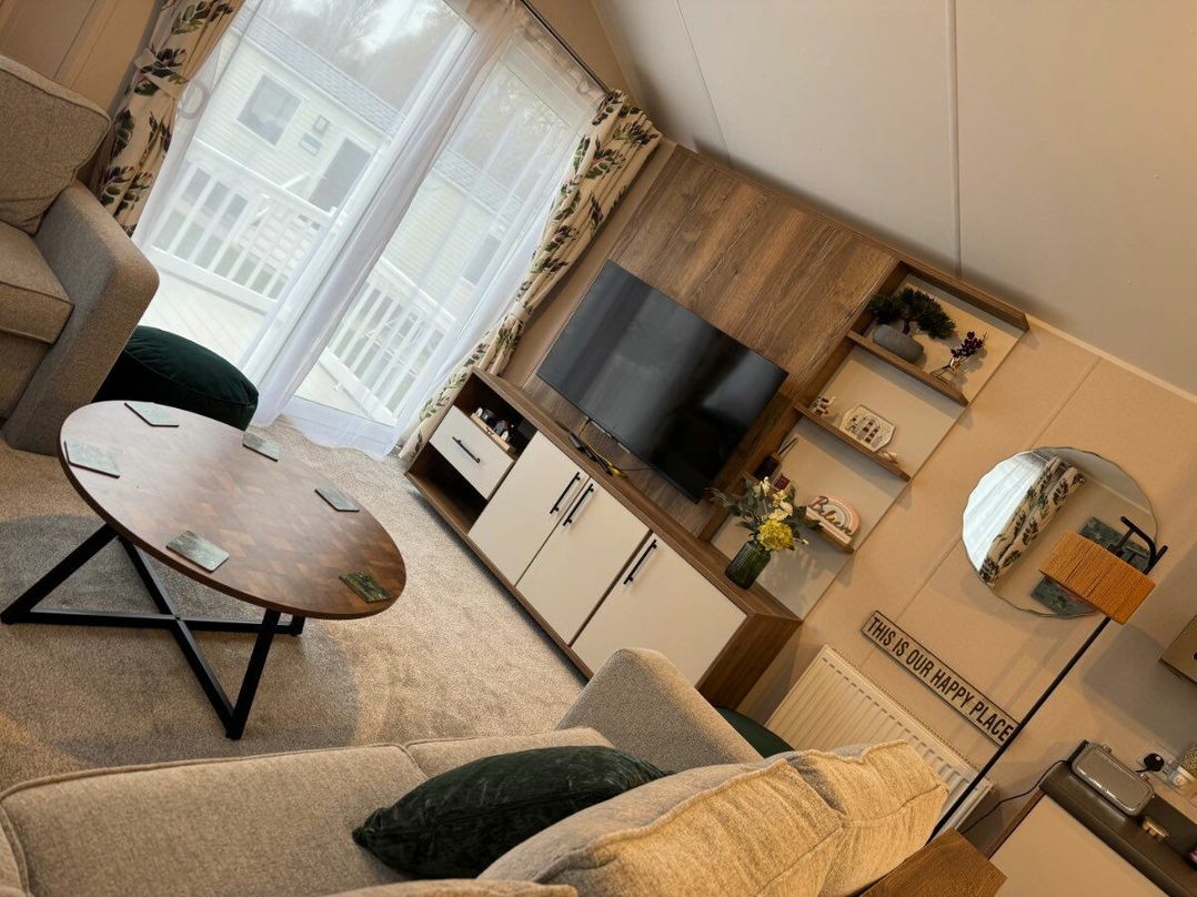 Hopton Holiday Village - Holiday Accommodation 20998