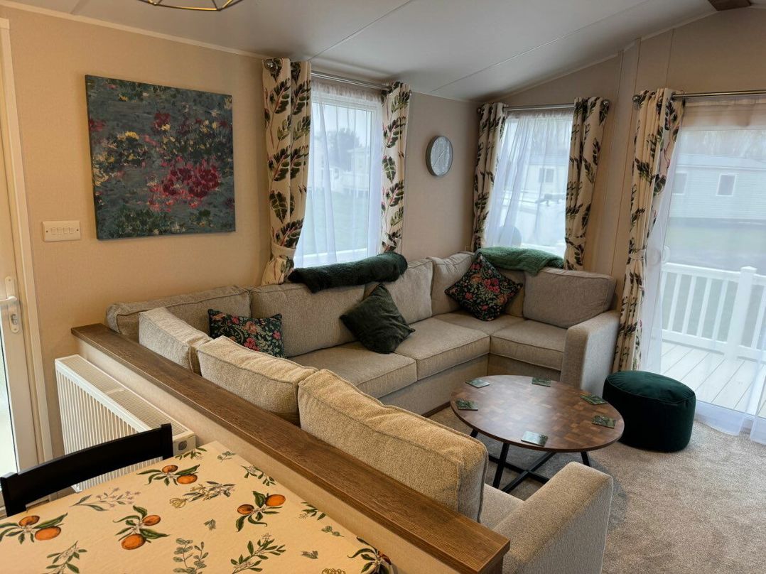 Hopton Holiday Village - Holiday Accommodation 20998