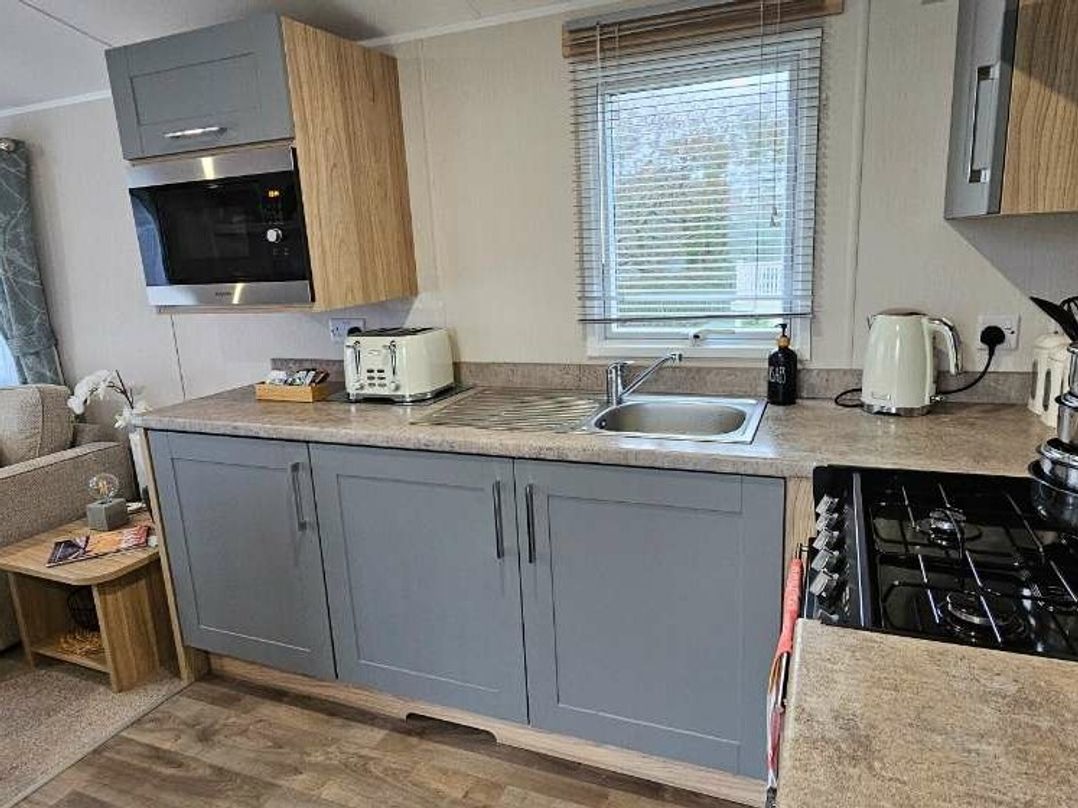 Thorness Bay Holiday Park - Holiday Accommodation 21045