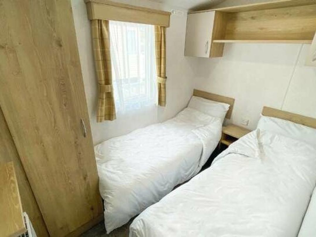 Devon Cliffs Holiday Park - Holiday Accommodation 21046