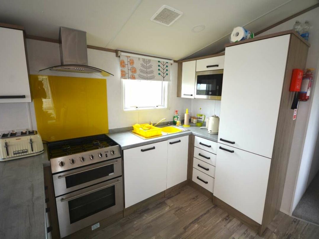 Perran Sands - Holiday Accommodation 21067