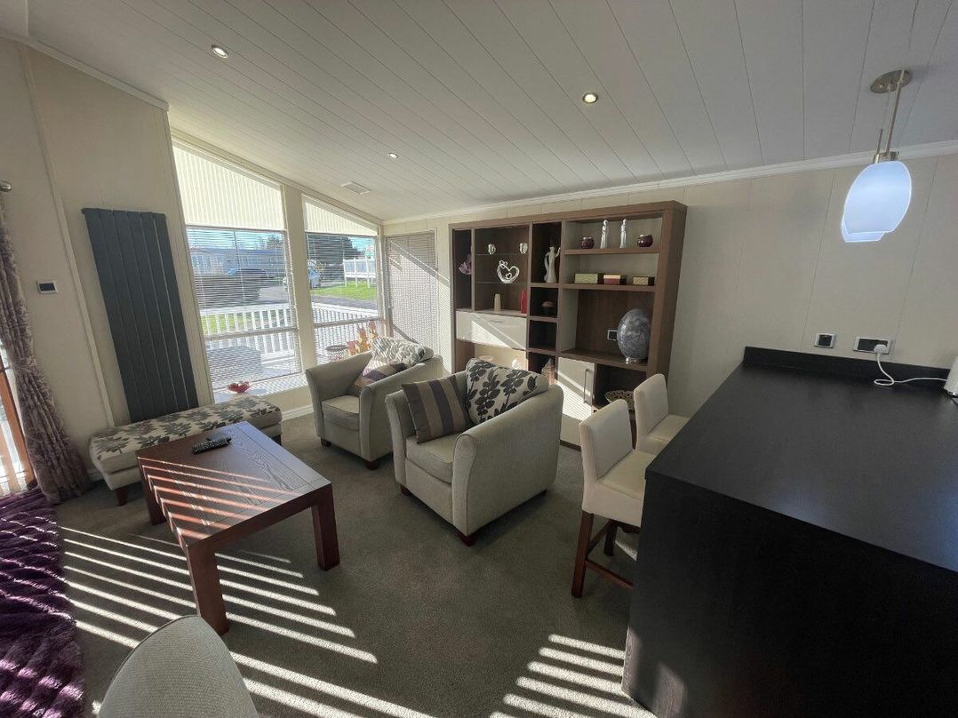 Marton Mere Holiday Village - Holiday Accommodation 21071