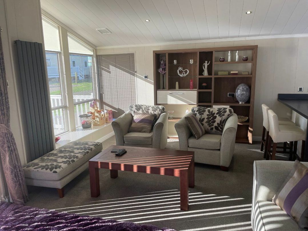 Marton Mere Holiday Village - Holiday Accommodation 21071