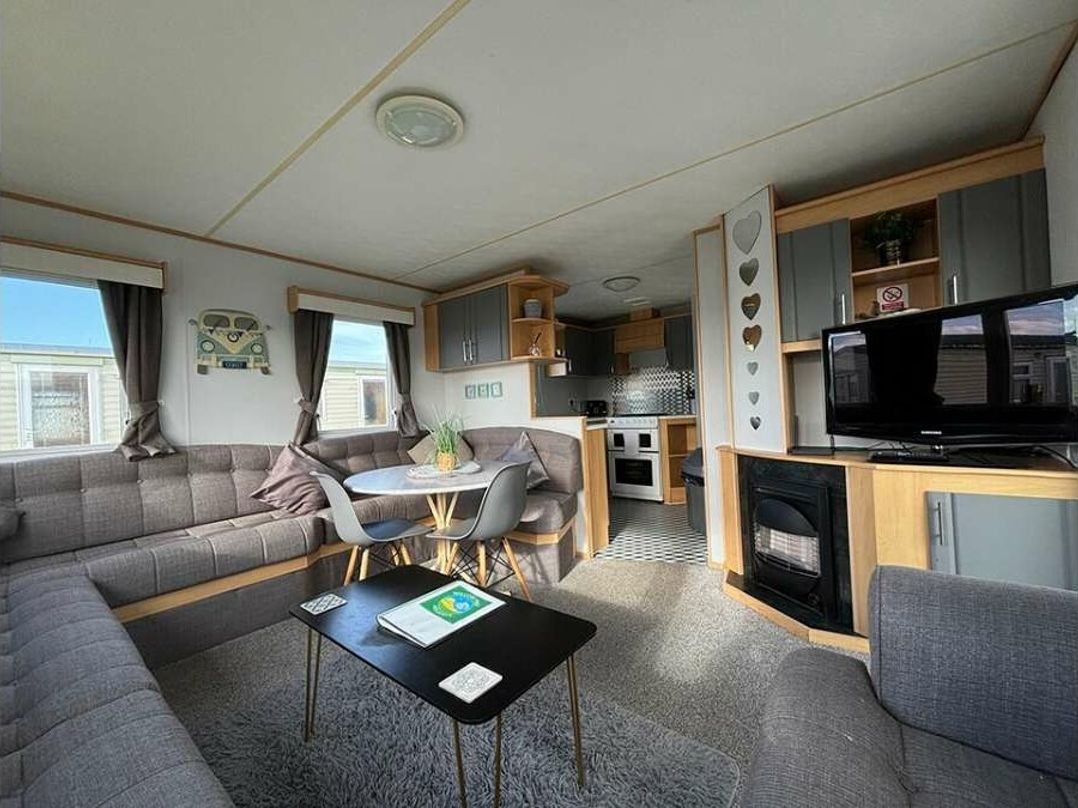 Golden Palm Resort - Holiday Accommodation 21074