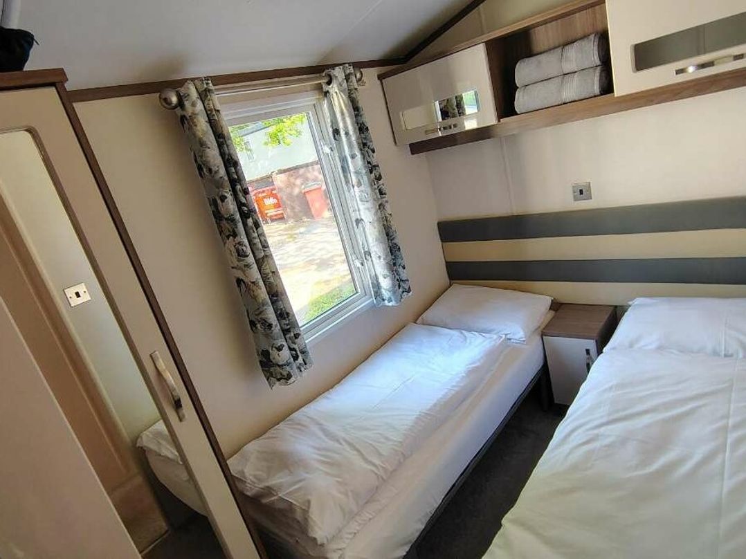 Rockley Park - Holiday Accommodation 21115