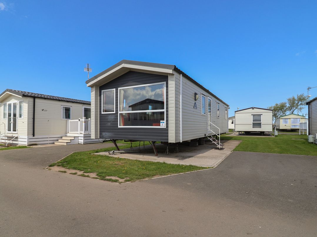 Ty Mawr Holiday Park - Holiday Accommodation 21121