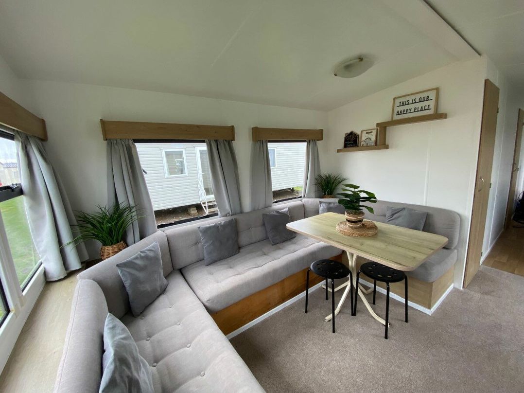 New Beach Holiday Park - Holiday Accommodation 21134