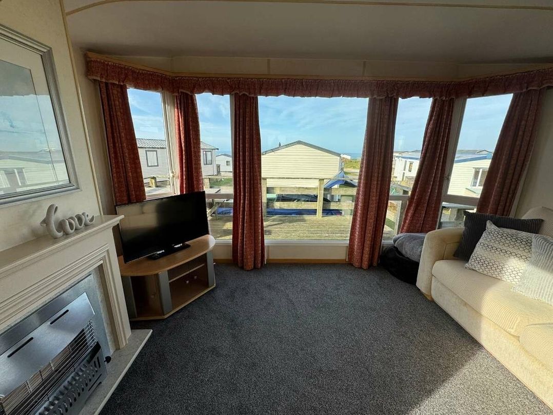 Perran Sands - Holiday Accommodation 21138