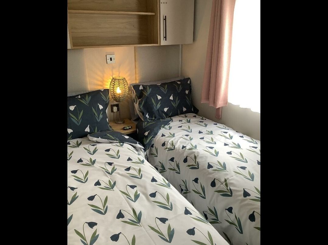 Ashbourne Heights Holiday Park - Holiday Accommodation 21152