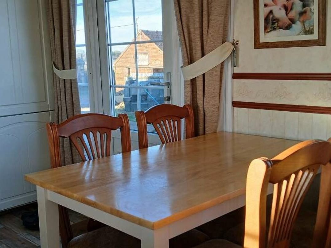 Lowlands Farm (private land) - Holiday Accommodation 21161