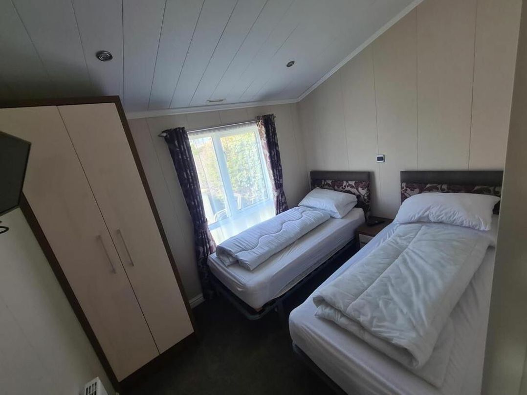 Rockley Park - Holiday Accommodation 21165