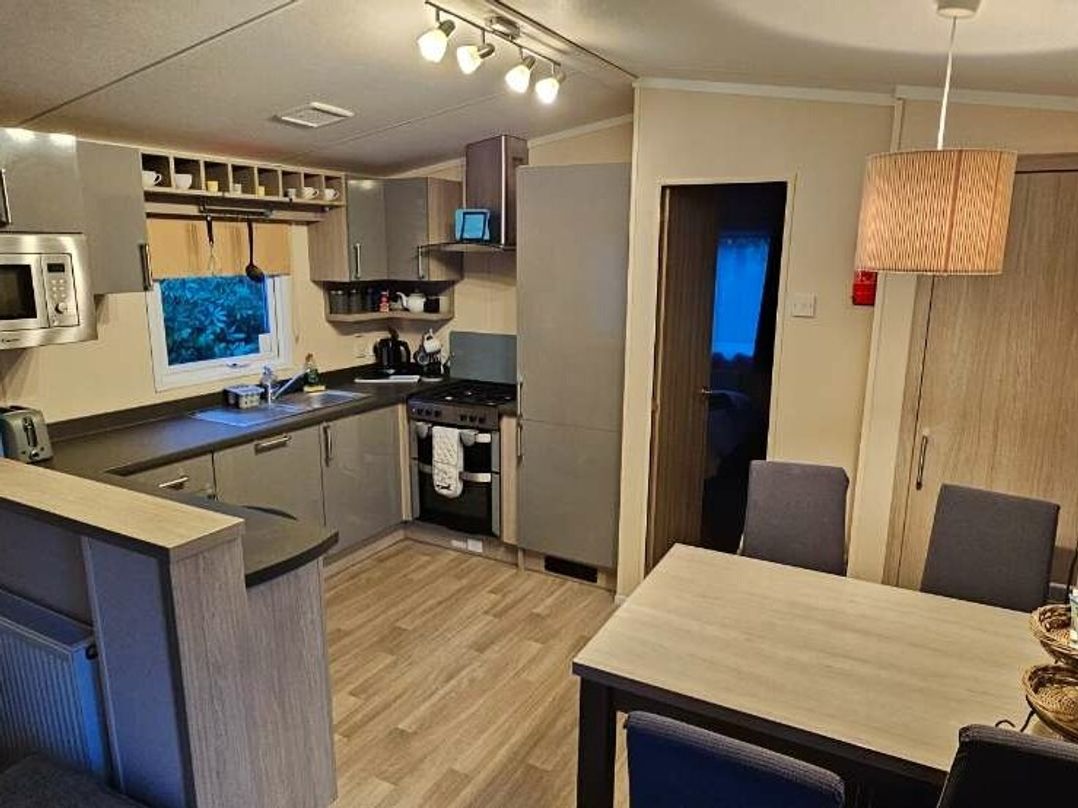 Oakdene Forest Park - Holiday Accommodation 21227