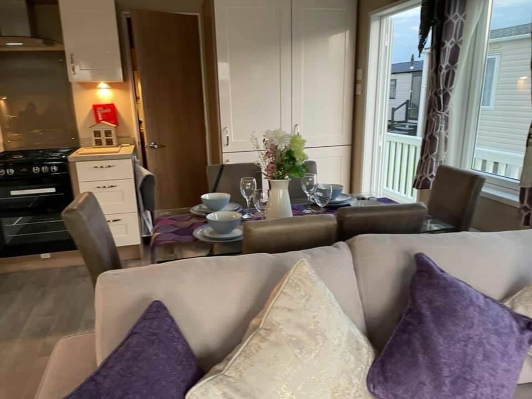 Marine Holiday Park - Holiday Accommodation 21289