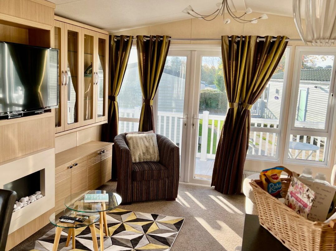 Rockley Park - Holiday Accommodation 21290