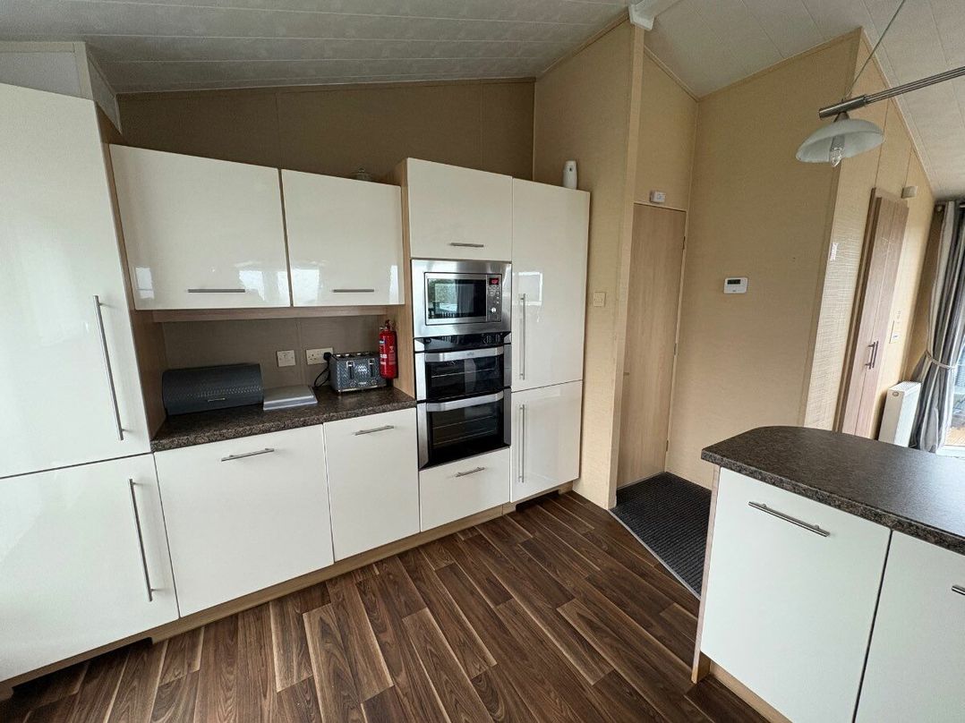 White Acres Holiday Park - Holiday Accommodation 21305