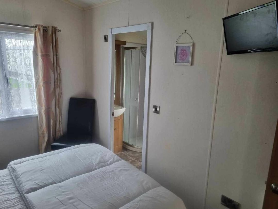 Golden Palm Resort - Holiday Accommodation 21310