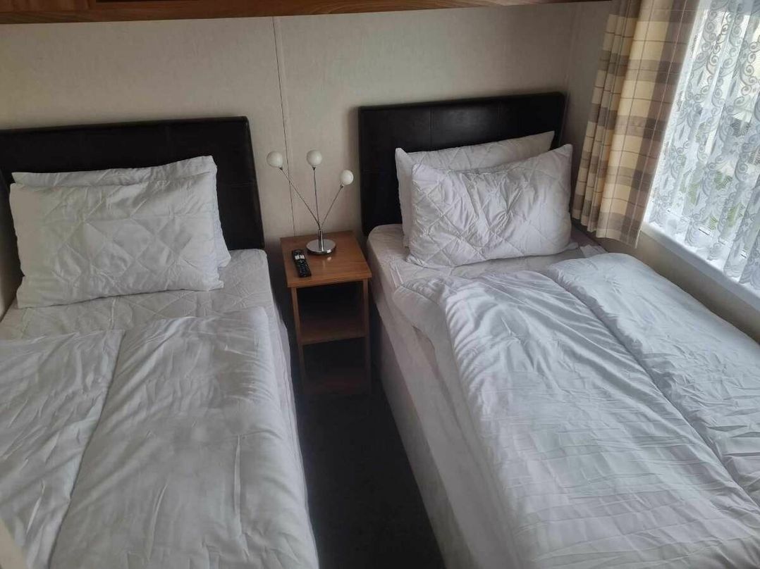 Golden Palm Resort - Holiday Accommodation 21310