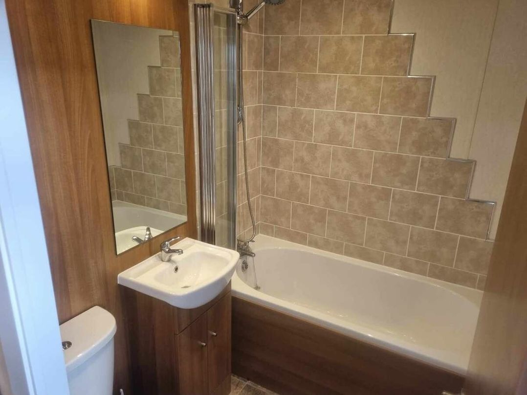 Golden Palm Resort - Holiday Accommodation 21310